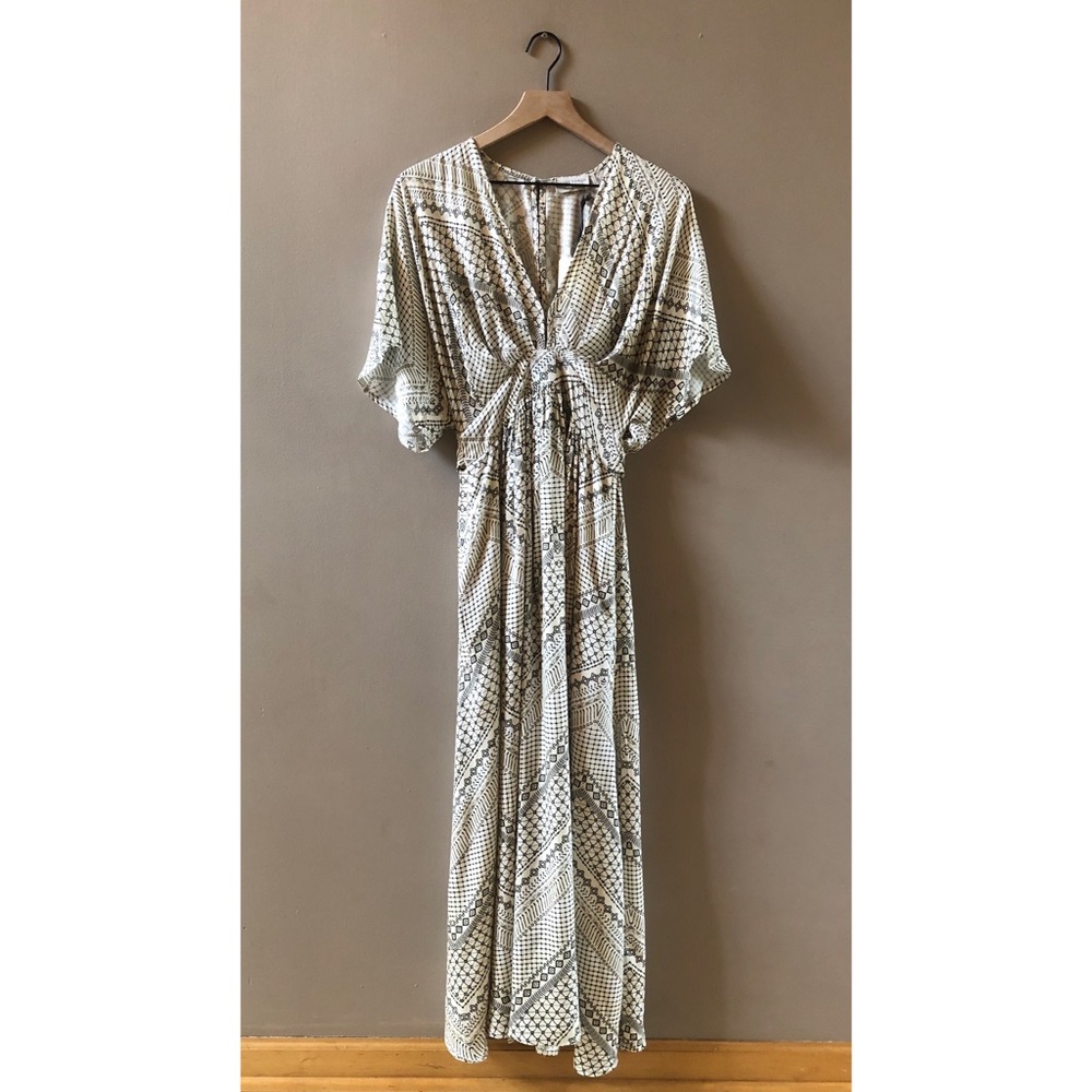 Dress Forum Black and Cream Maxi Dress